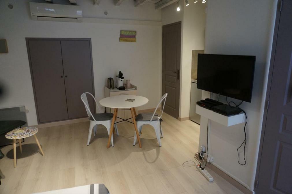 Studio Typique Et Cosy Climatise. 아흘르 외부 사진
